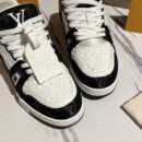 LV TRAINERS BLACK WHITE