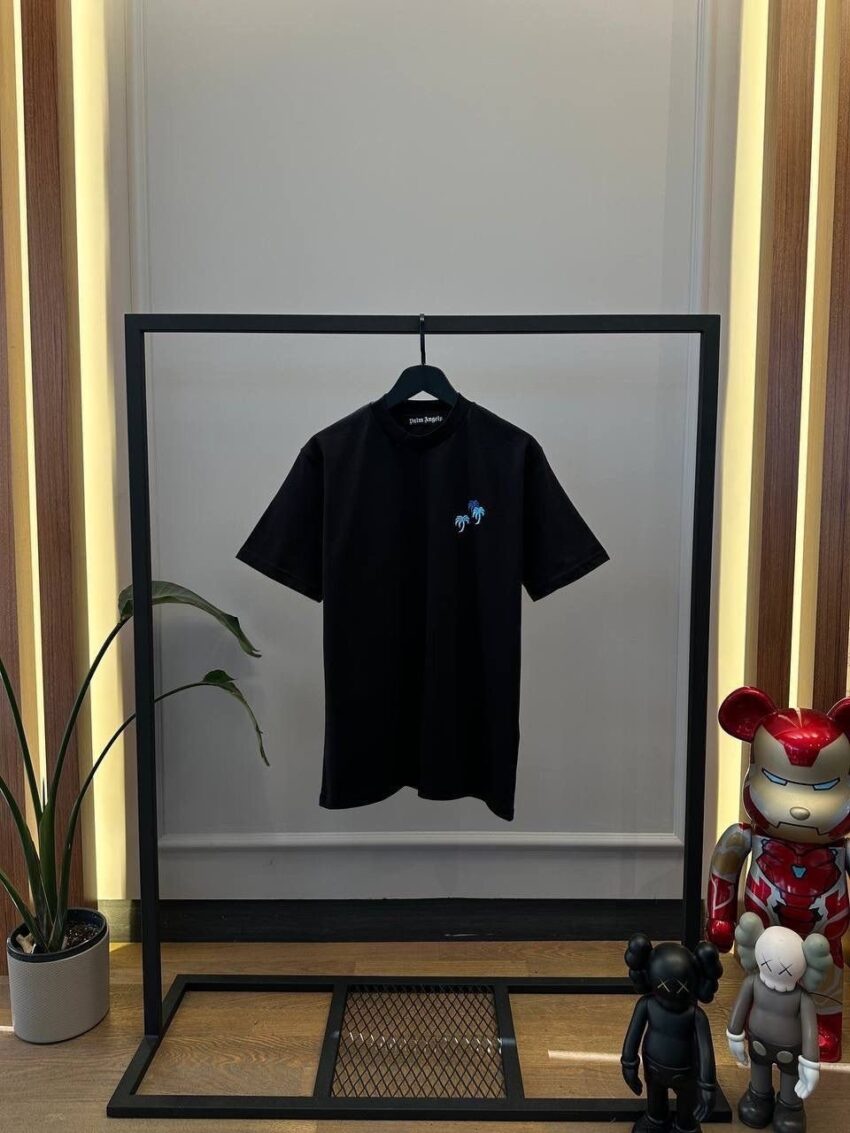 PALM ANGELS T-SHIRT
WHITE AND BLACK