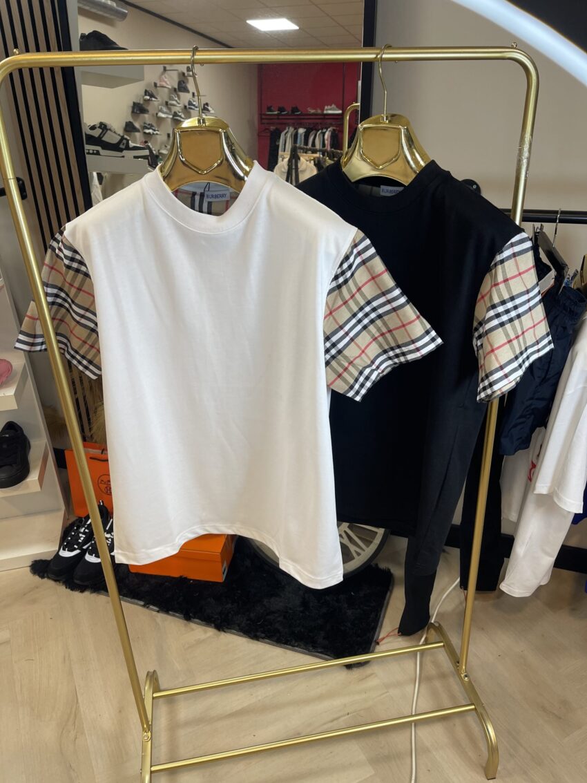 BURBERRY T-SHIRT