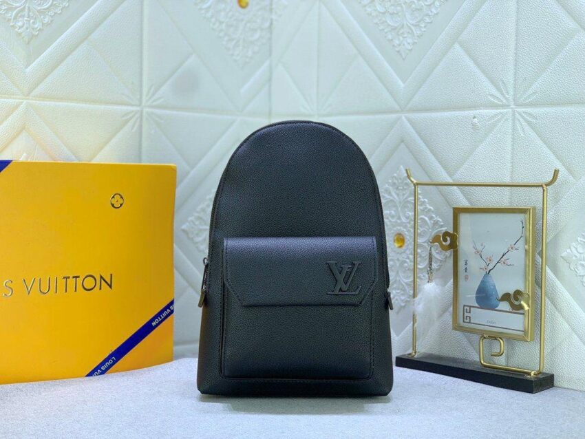 LV BAG Black