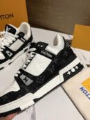 LV TRAINERS BLACK WHITE