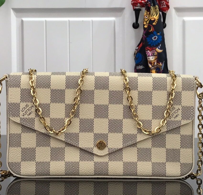 LV pochette white grid