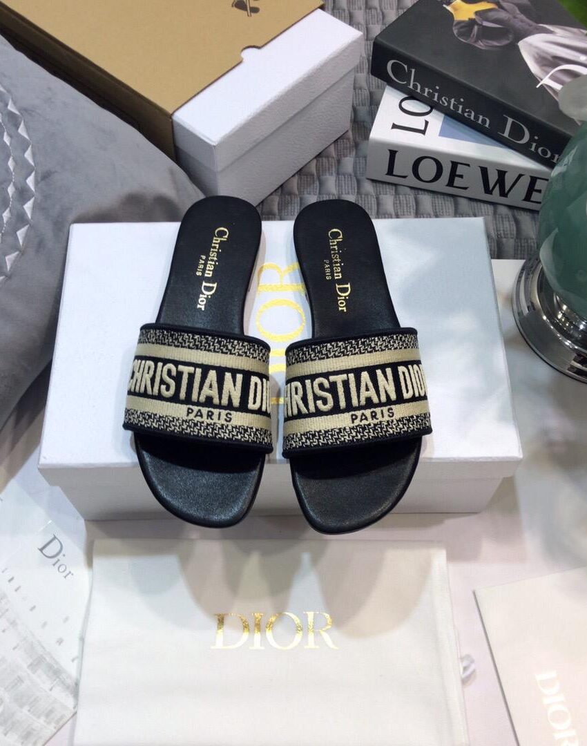 Dior Dway slippers black