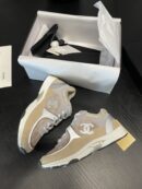Chanel sneakers crème