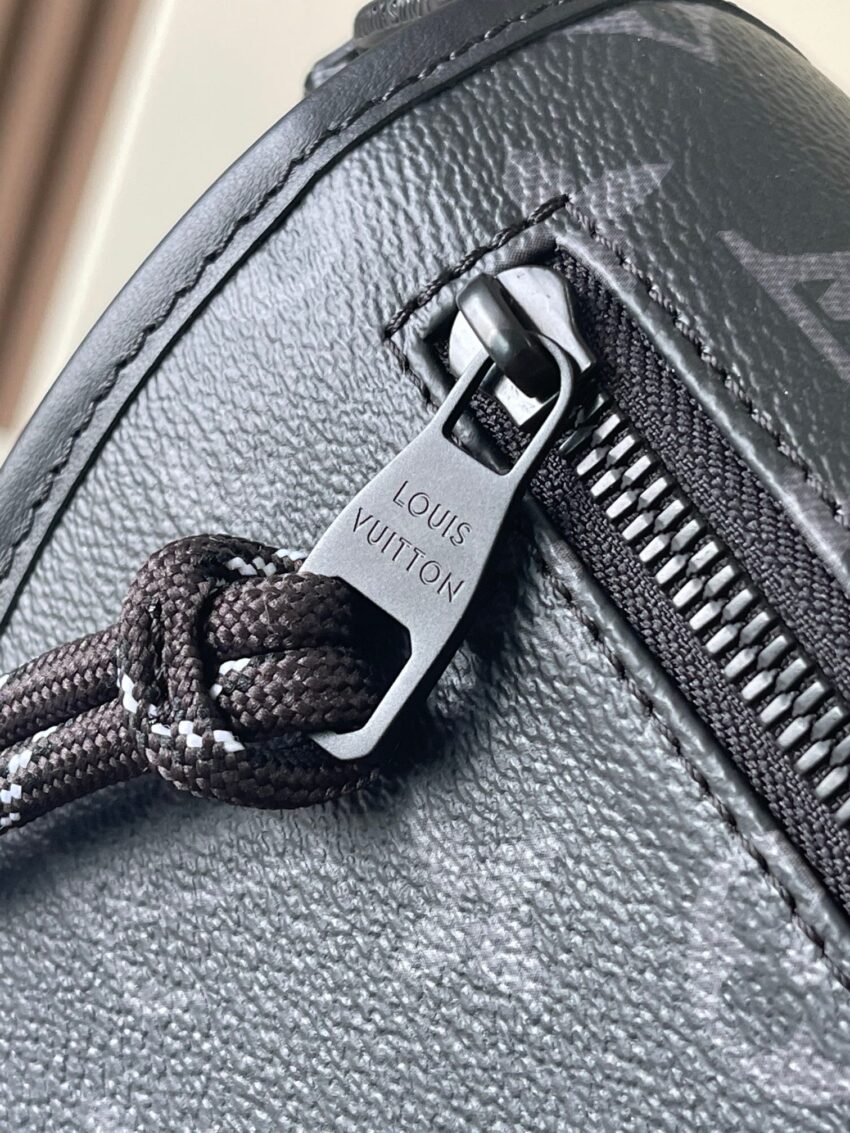 Louis Vuitton Pulse Messenger Bag - Men - Afbeelding 8