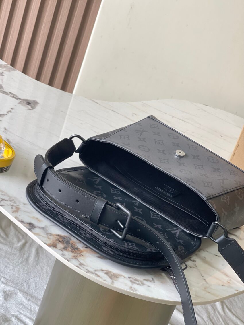 Louis Vuitton Pulse Messenger Bag - Men - Afbeelding 5