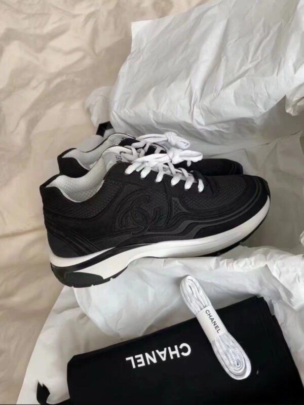 Chanel sneakers - black