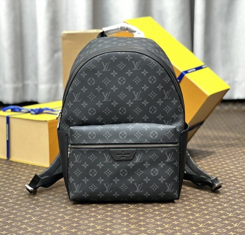 Louis Vuitton discover Backpack monogram