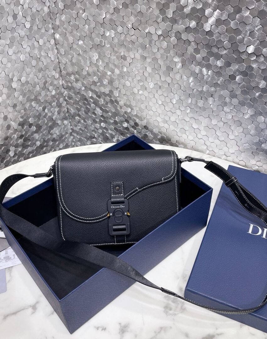 Dior Saddle- schoudertas - Black on Black