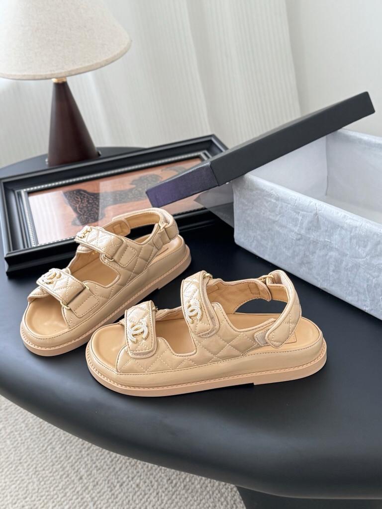 Chanel sandalen glanzend lamsleer - Beige