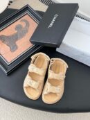 Chanel sandalen glanzend lamsleer - Beige