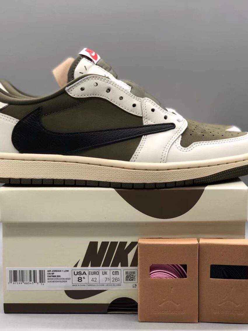 Nike Travis Scott x Air Jordan 1 Low - Olive