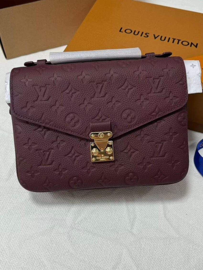 LV bag Metis red - women