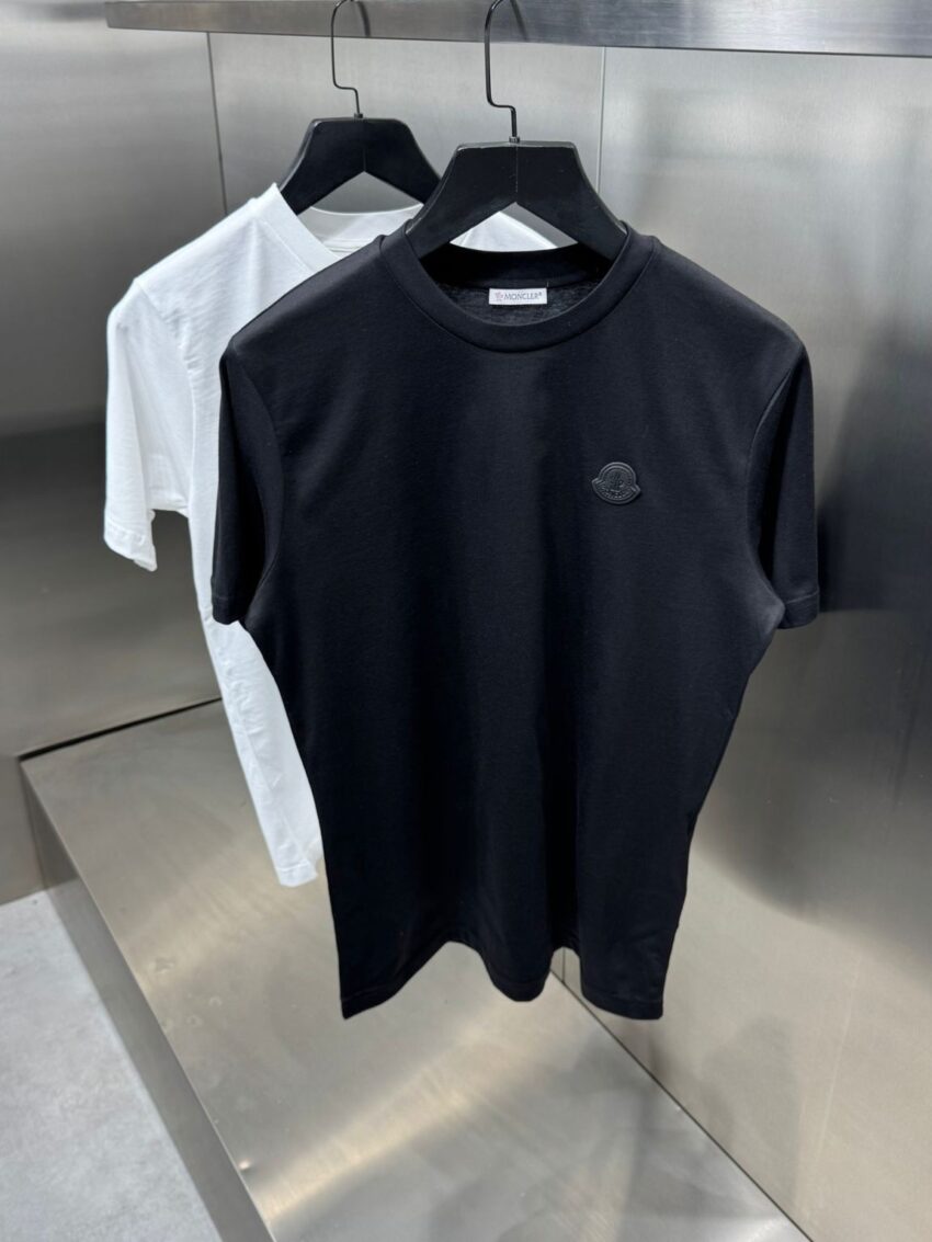 Moncler t-shirt