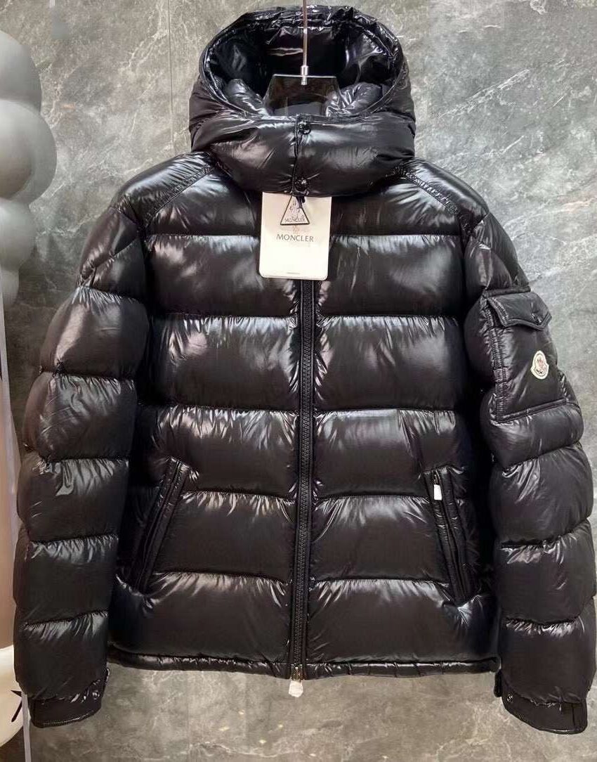 Moncler Maya black AAA+