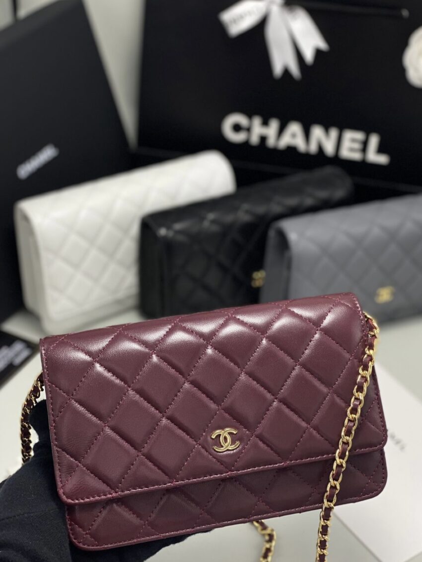 Chanel- Wallet On Chain Burgundy