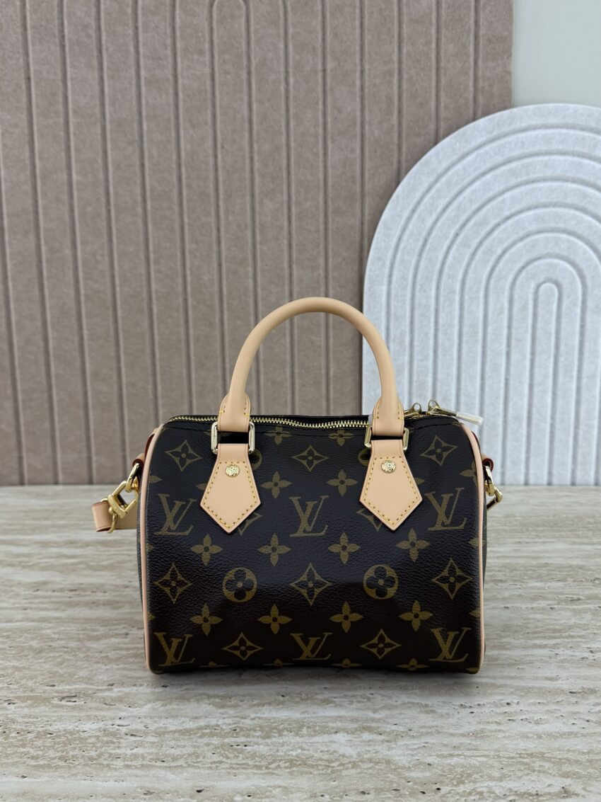 Louis Vuitton- Speedy